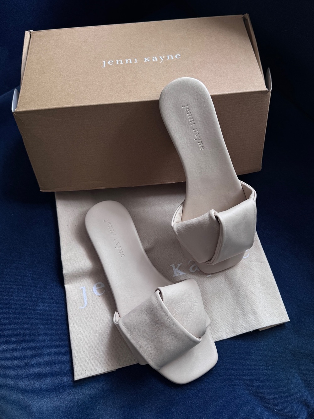 JENNI KAYNE Dani Slide‎ Sand
Size 38